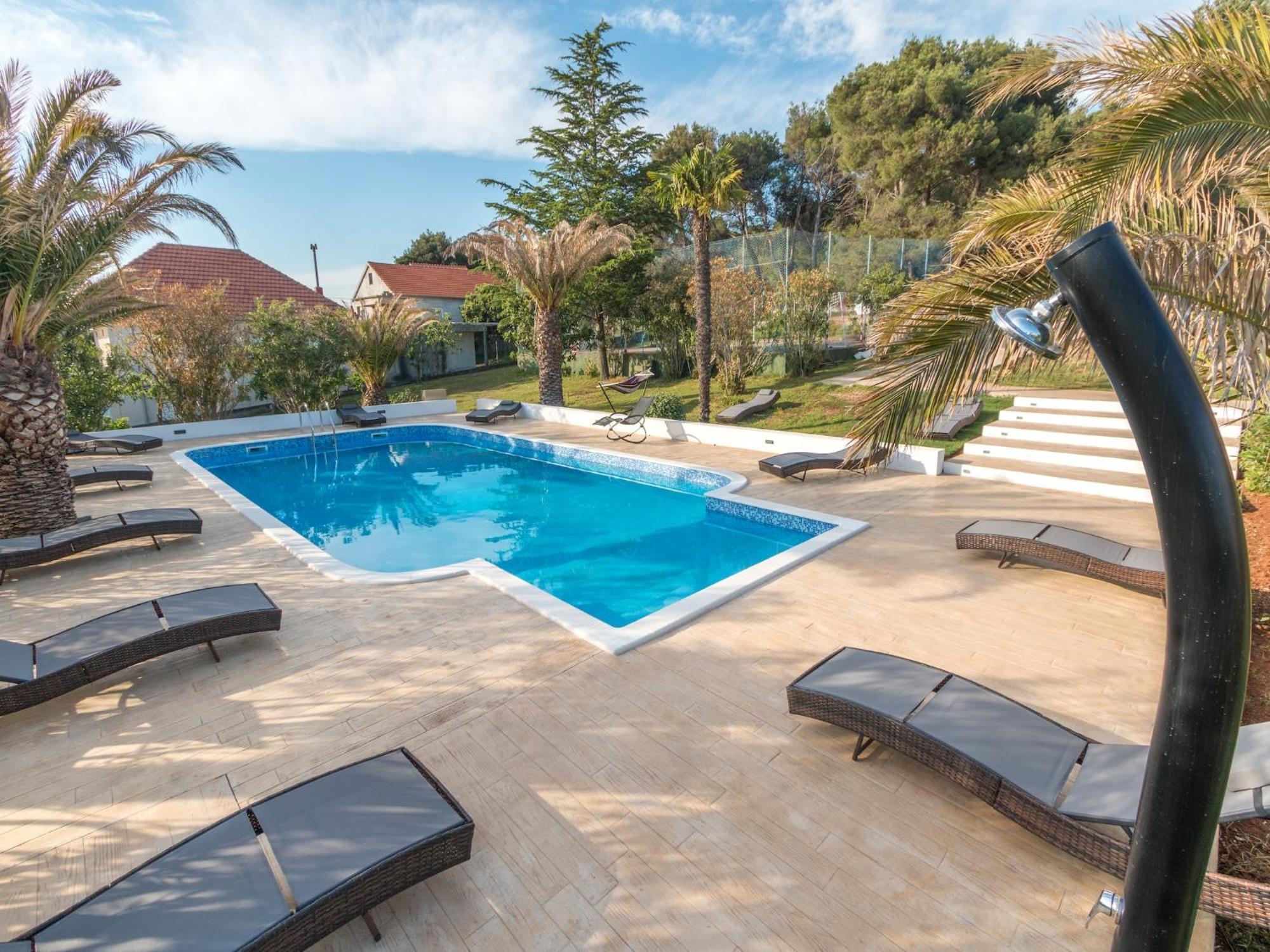 Scenic Holiday Home In Bibinje Near Sea Εξωτερικό φωτογραφία
