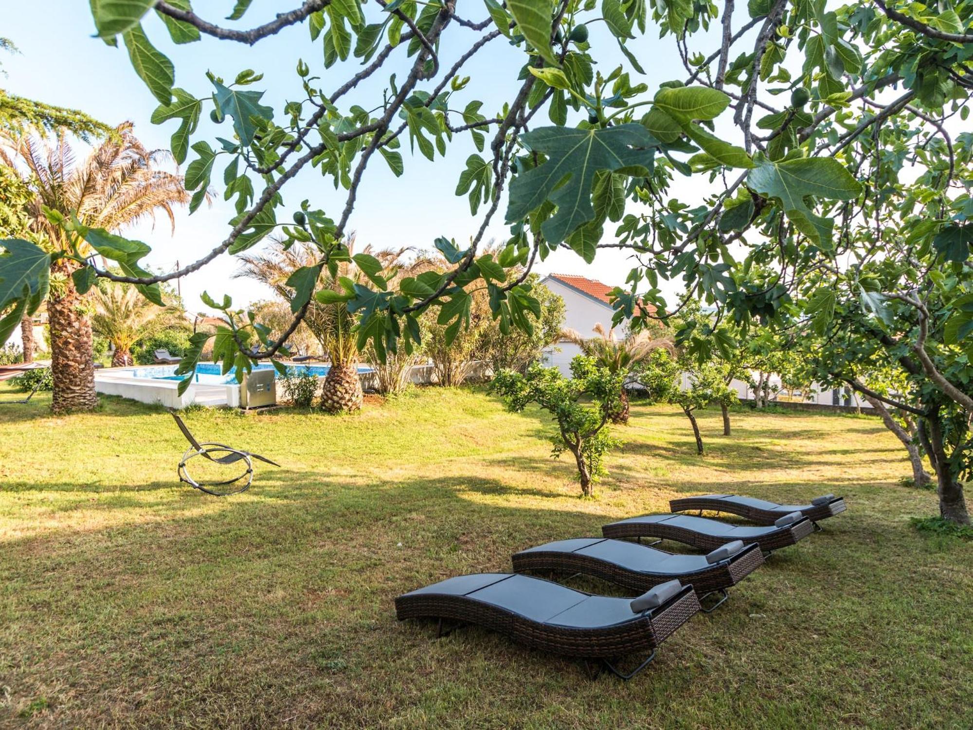 Scenic Holiday Home In Bibinje Near Sea Εξωτερικό φωτογραφία